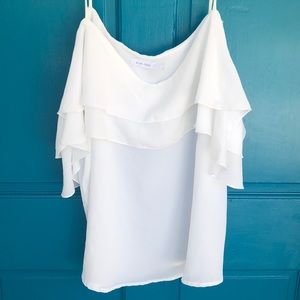 Like new cold shoulder top